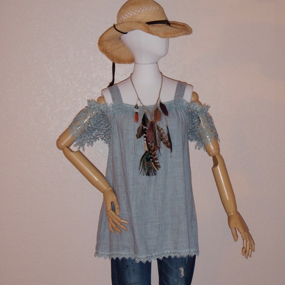 NWT Bare Shoulder Lace Sleeve Top Tunic - Picture 6 of 7